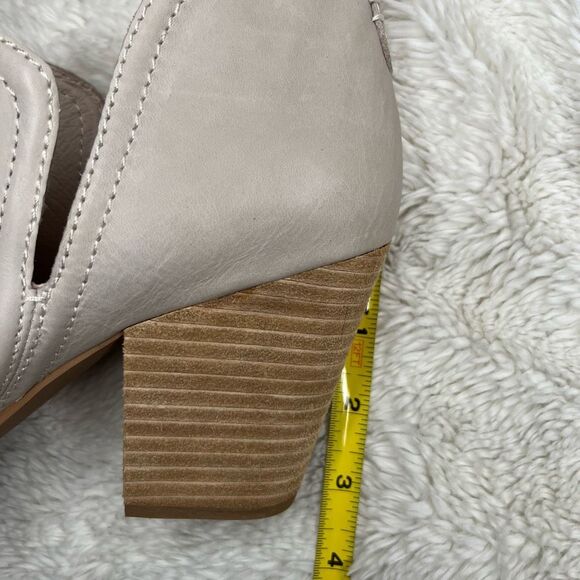 Jeffrey Campbell Slip On Off White Leather Heeled Boot Booties Size 11 - Picture 5 of 7